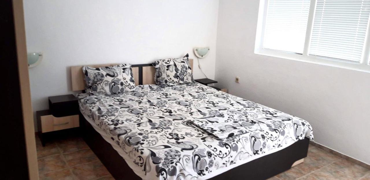 Apartament Family House Primorsko Zewnętrze zdjęcie